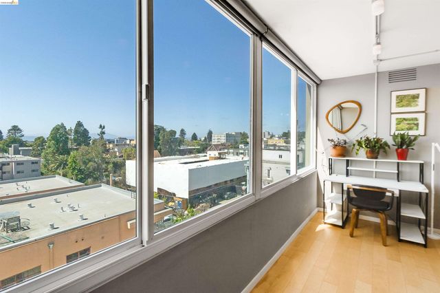 2550 Dana St 5F, Berkeley, CA 94704