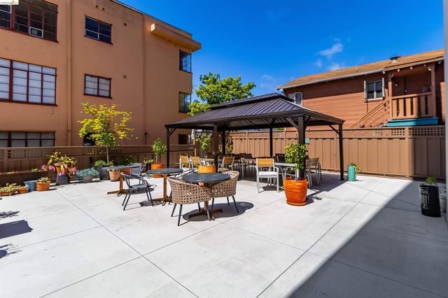 2550 Dana St 5F, Berkeley, CA 94704