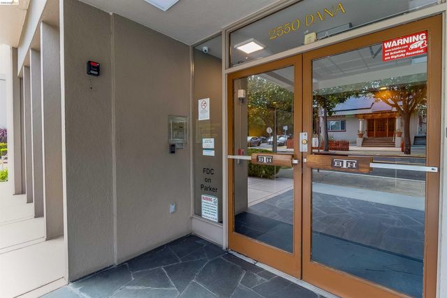 2550 Dana St 5F, Berkeley, CA 94704