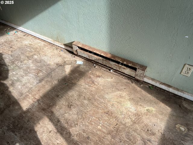 1032 MARINA HEIGHTS Rd, Brookings, OR 97415