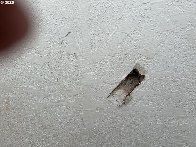 1032 MARINA HEIGHTS Rd, Brookings, OR 97415