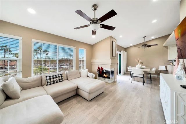 31 Santa Agatha, Rancho Santa Margarita, CA 92688