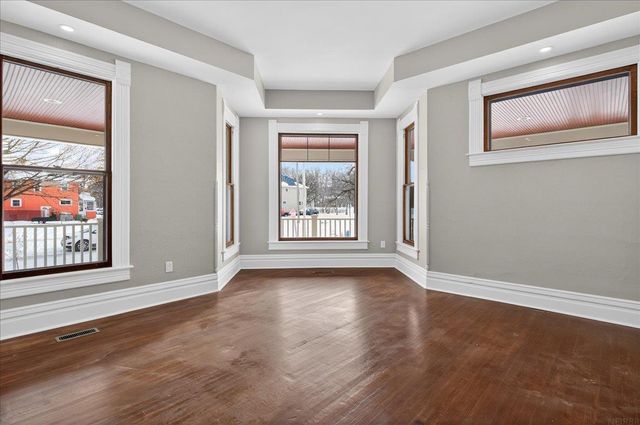 337 Almond Street, Waterloo, IA 50703