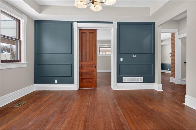 337 Almond Street, Waterloo, IA 50703