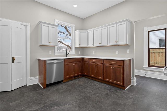 337 Almond Street, Waterloo, IA 50703