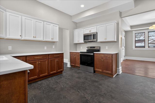 337 Almond Street, Waterloo, IA 50703