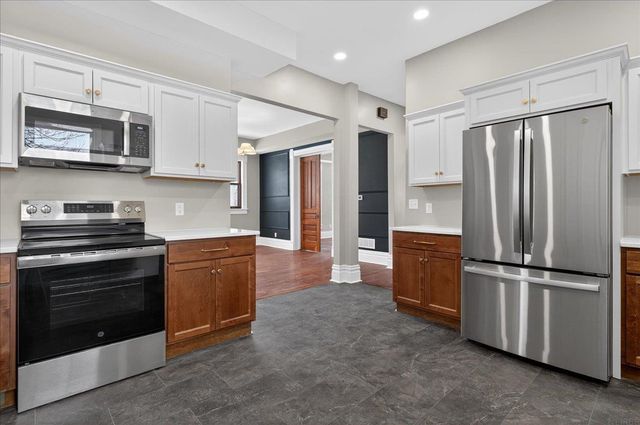 337 Almond Street, Waterloo, IA 50703