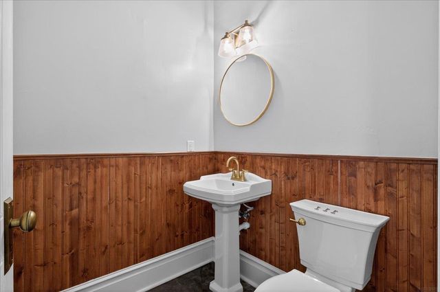 337 Almond Street, Waterloo, IA 50703