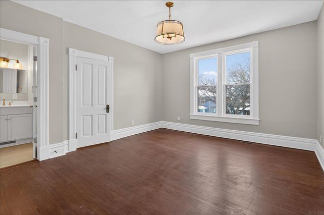 337 Almond Street, Waterloo, IA 50703