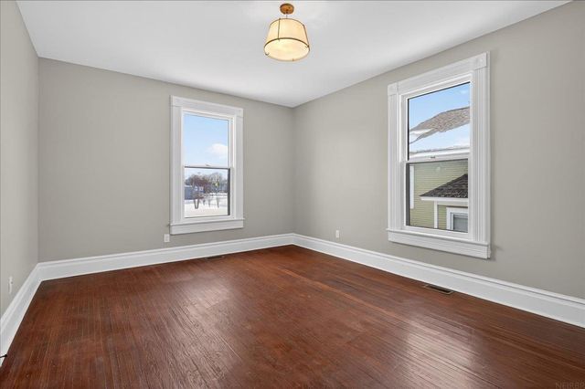 337 Almond Street, Waterloo, IA 50703