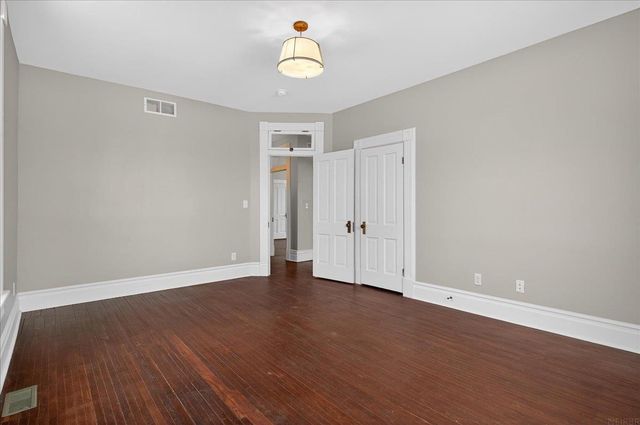 337 Almond Street, Waterloo, IA 50703