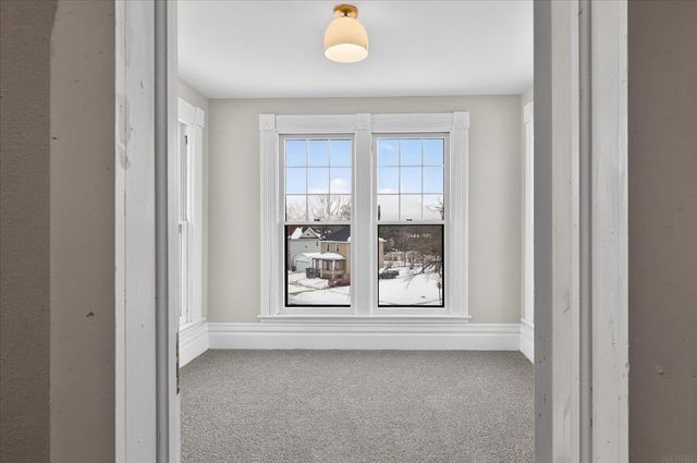 337 Almond Street, Waterloo, IA 50703