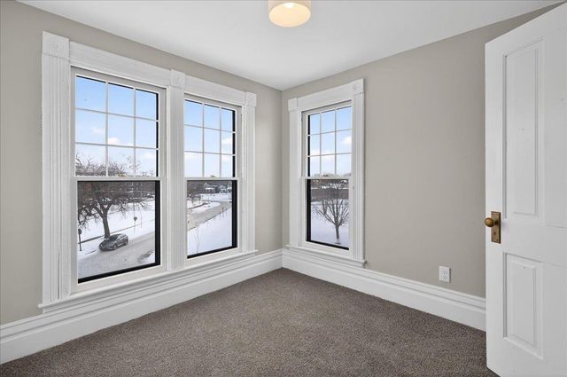 337 Almond Street, Waterloo, IA 50703