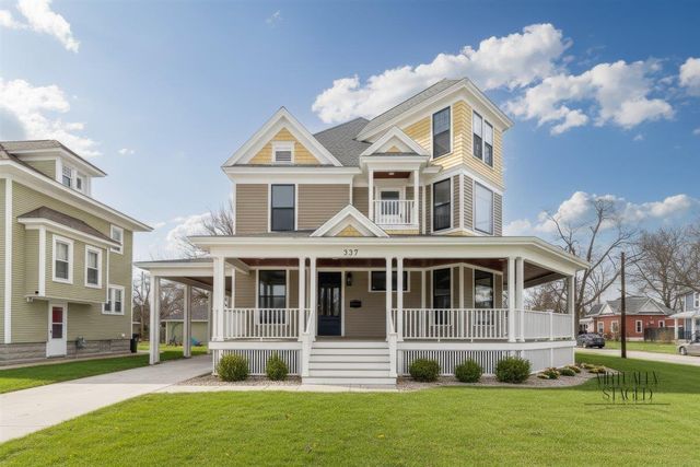 337 Almond Street, Waterloo, IA 50703