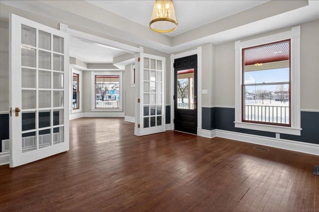 337 Almond Street, Waterloo, IA 50703