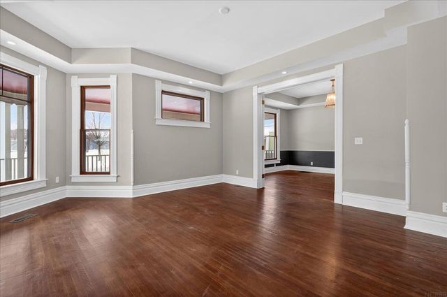 337 Almond Street, Waterloo, IA 50703