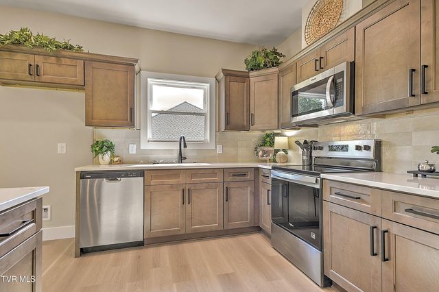462 Middays Rest, Jonesborough, TN 37659