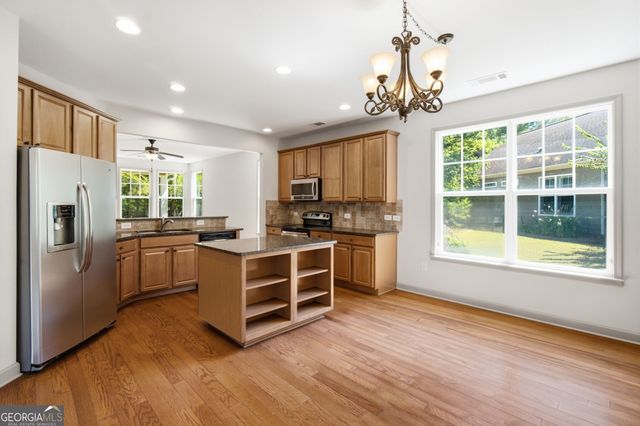 3192 Willow Creek Drive SW, Gainesville, GA 30504