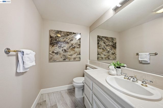 6031 Hedgecrest Cir, San Ramon, CA 94582