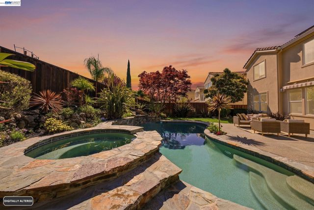 6031 Hedgecrest Cir, San Ramon, CA 94582