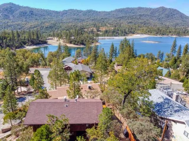 56406 Marina View Way, Bass Lake, CA 93604