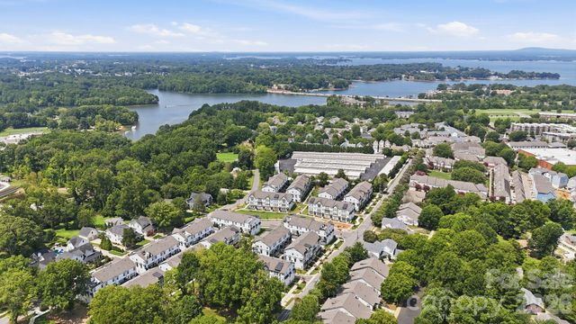 215 Tamala Street, Davidson, NC 28036