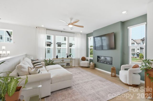 215 Tamala Street, Davidson, NC 28036