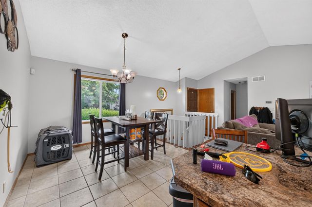 2153 S Lark Ct, Wichita, KS 67209