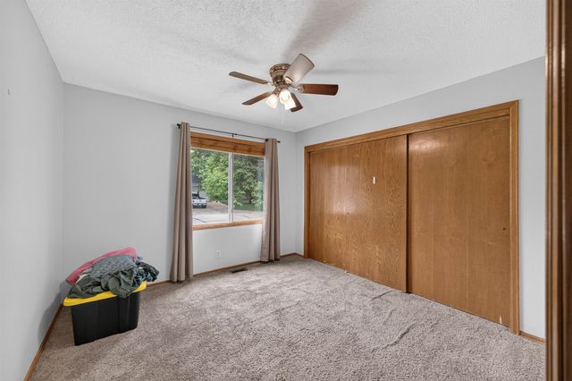 2153 S Lark Ct, Wichita, KS 67209