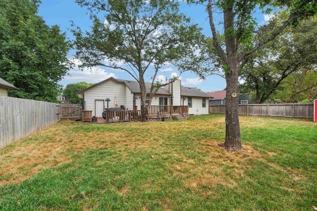 2153 S Lark Ct, Wichita, KS 67209