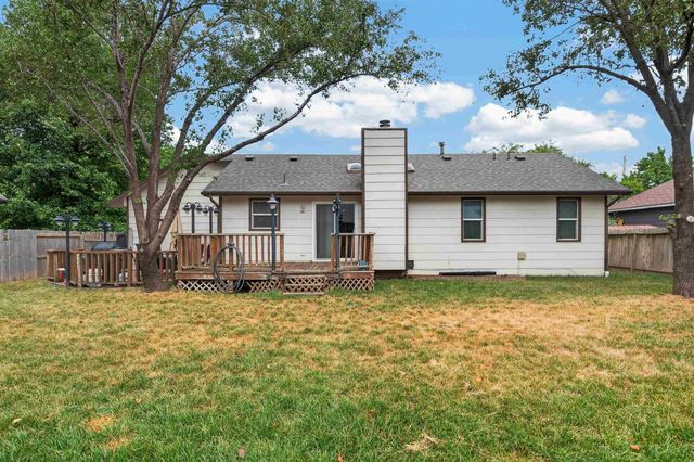2153 S Lark Ct, Wichita, KS 67209
