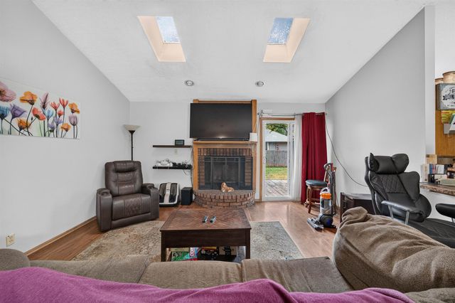 2153 S Lark Ct, Wichita, KS 67209