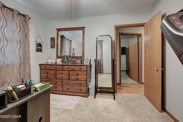 1012 Euclid Boulevard, Carthage, MO 64836