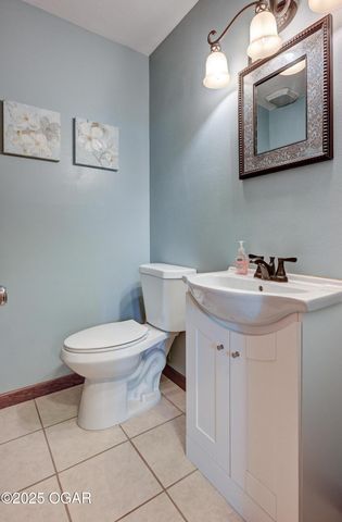 1012 Euclid Boulevard, Carthage, MO 64836