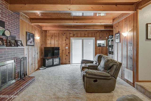 1012 Euclid Boulevard, Carthage, MO 64836