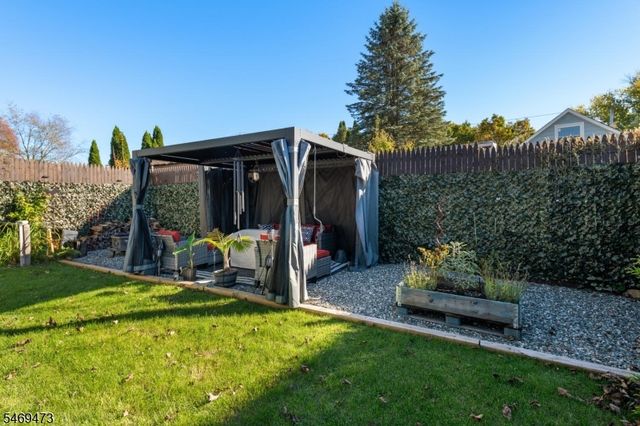 59 Fairview Dr, West Milford Twp., NJ 07421