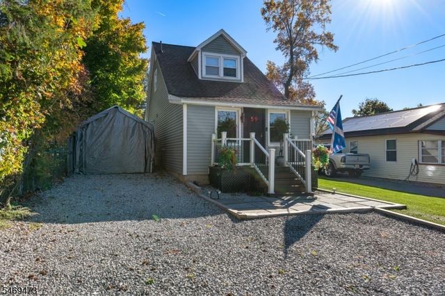59 Fairview Dr, West Milford Twp., NJ 07421