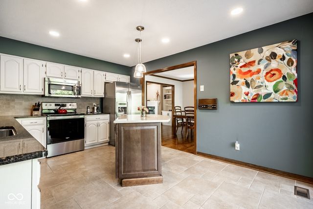 12222 Castle Court, Carmel, IN 46033