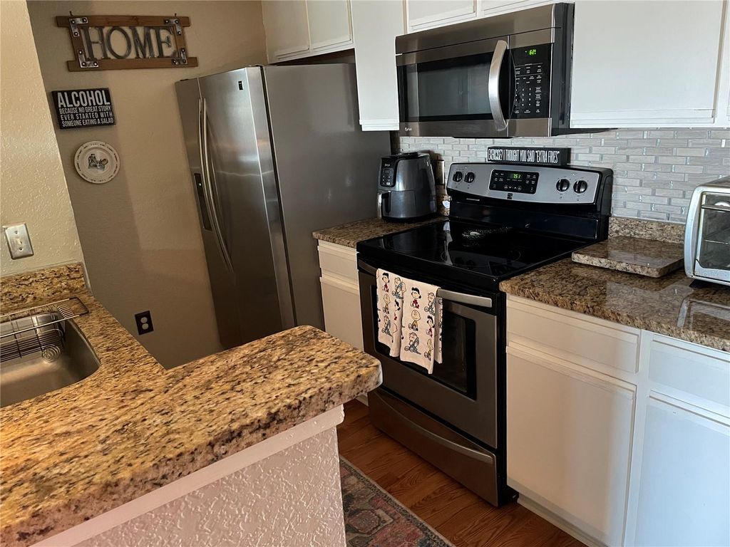 Image 9 of property listing at 2210 GRAND CAYMAN COURT 1737, Kissimmee, FL 34741