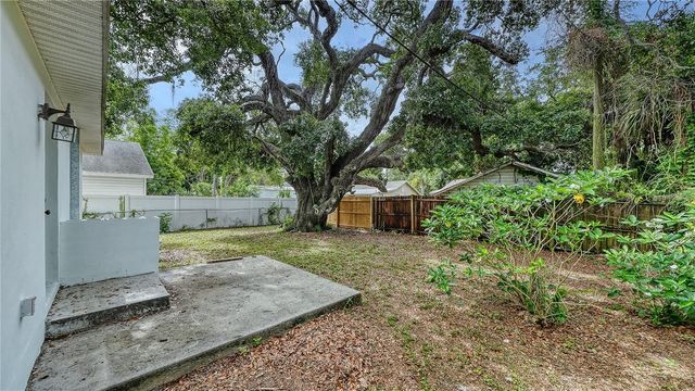 1216 34TH STREET, Sarasota, FL 34234
