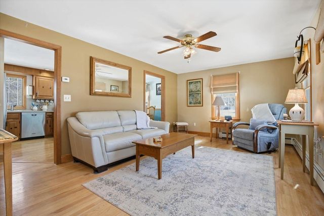 337 Exeter Road, Hampton Falls, NH 03844