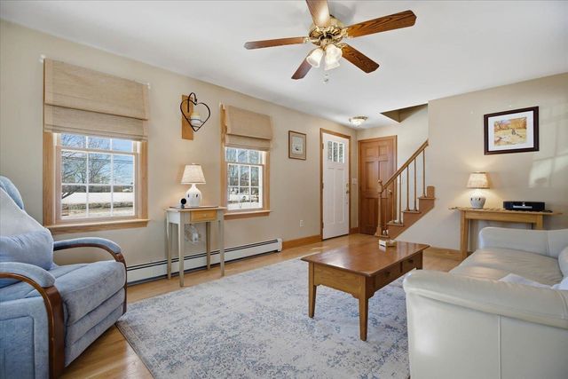 337 Exeter Road, Hampton Falls, NH 03844