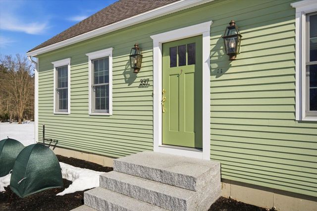 337 Exeter Road, Hampton Falls, NH 03844