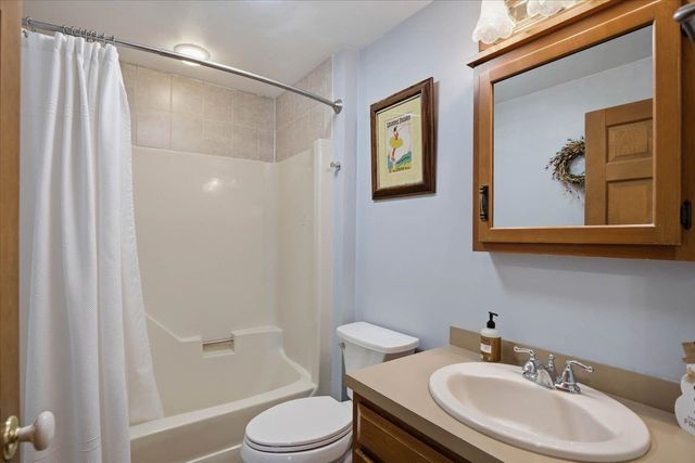 337 Exeter Road, Hampton Falls, NH 03844