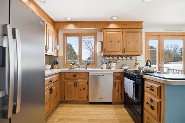 337 Exeter Road, Hampton Falls, NH 03844