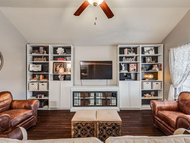 2453 NW 198th Street, Edmond, OK 73012