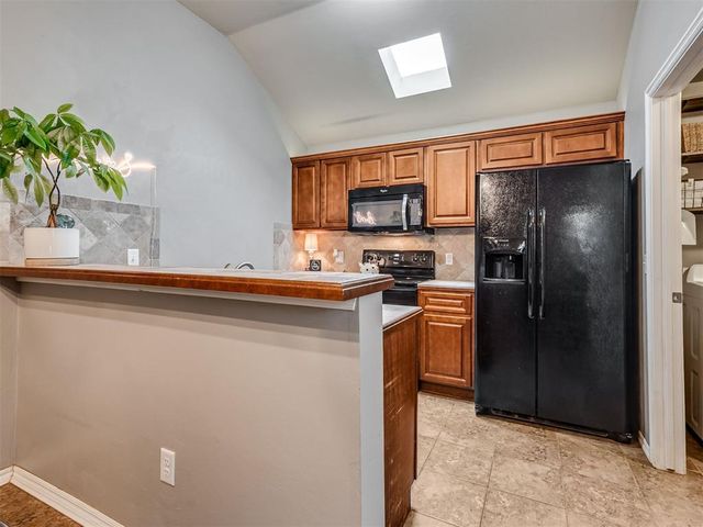 2453 NW 198th Street, Edmond, OK 73012