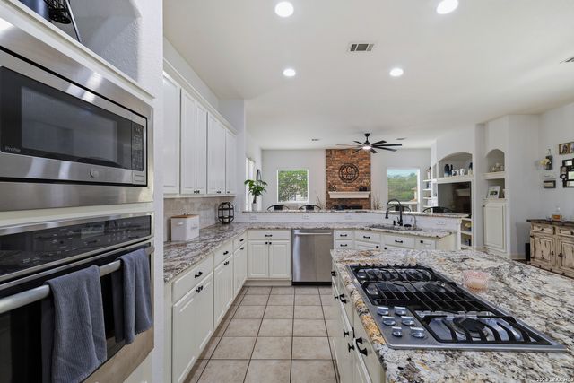 71 Sable HTS, San Antonio, TX 78258