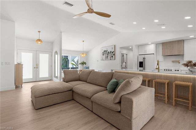 13270 Electron DR, Fort Myers, FL 33908