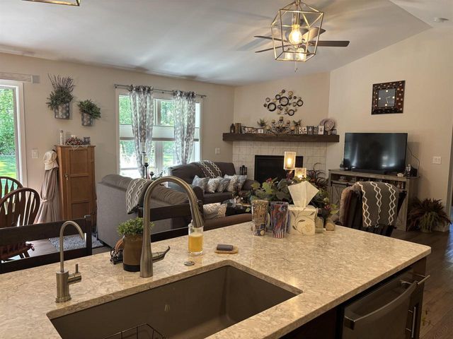 5313 N Wright Road, Milton, WI 53563